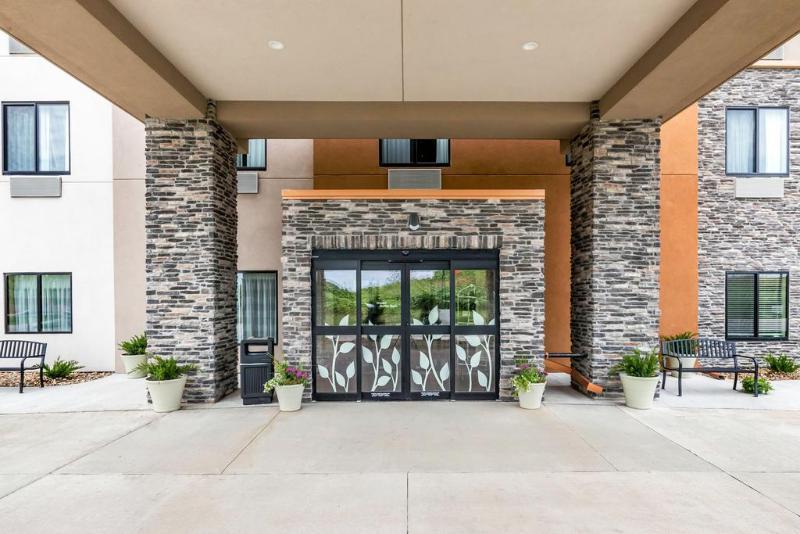 Sleep Inn & Suites Ankeny - Des Moines Bagian luar foto