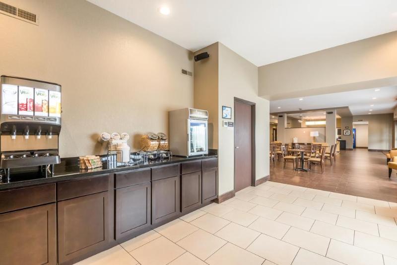 Sleep Inn & Suites Ankeny - Des Moines Bagian luar foto