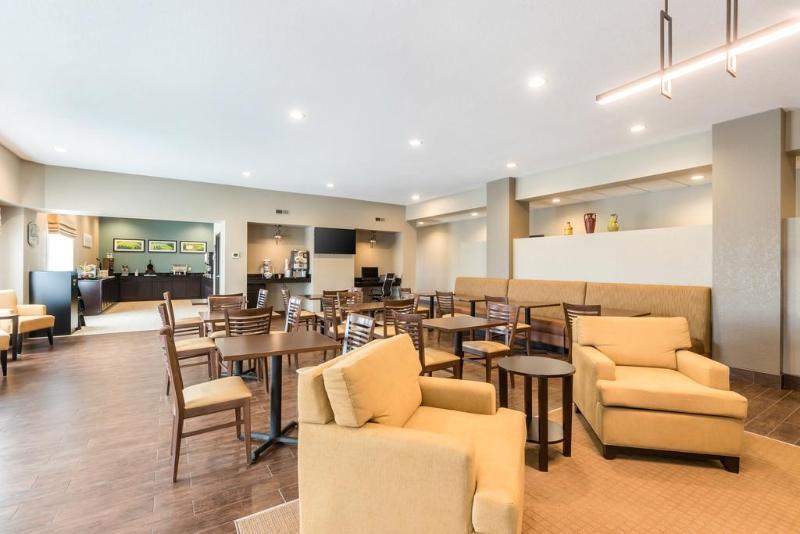 Sleep Inn & Suites Ankeny - Des Moines Bagian luar foto